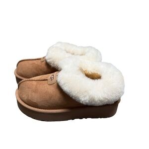 NIB UGG Platform Slipper Clogs Size 38